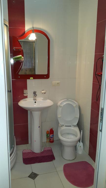 Apartment On Rustaveli Avenue Tiflis Oda fotoğraf