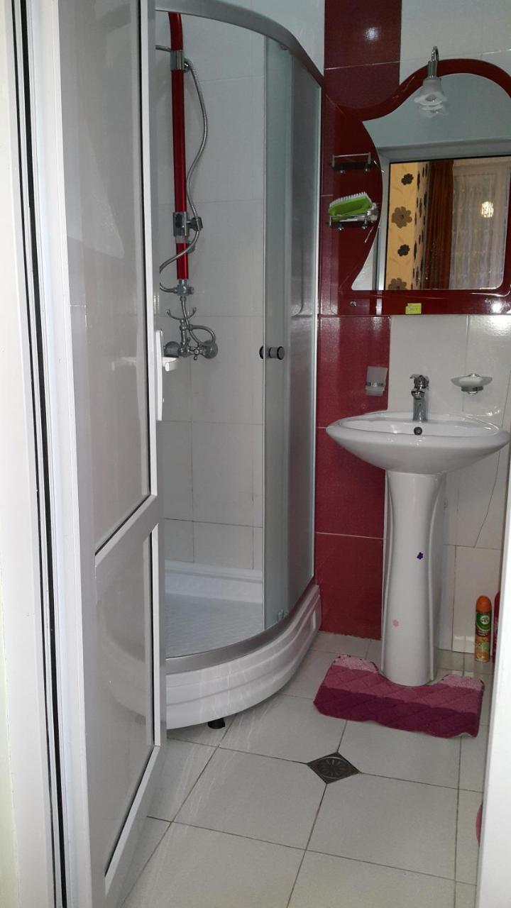 Apartment On Rustaveli Avenue Tiflis Dış mekan fotoğraf